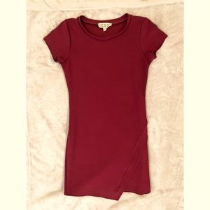 Fitted Short Sleeve Mini Dress in Maroon